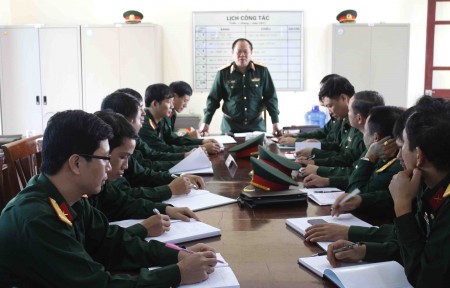 Thủ trưởng Cục Chính trị Quân khu kết luận kết quả kiểm tra CTĐ,CTCT Trung đoàn 148.