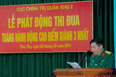 Đại tá Phạm Đức Duyên, Bí thư Đảng ủy Cục Chính trị, Phó Chủ nhiệm chính trị QK phát động đợt thi đua.