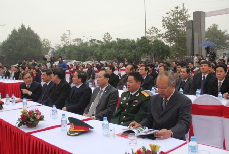 Các đại biểu tham dự khai mạc Hội báo Xuân.