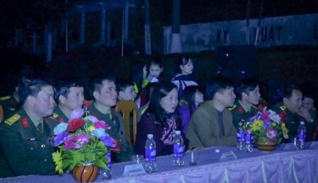 Các đại biểu tham dự đêm giao lưu.