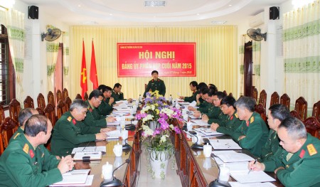 Đại tá Nguyễn Công Bính chủ trì hội nghị.