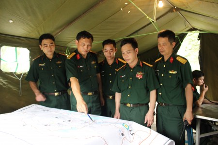 Để đảm bảo an toàn tuyệt đối cho Lễ hội Đền Hùng, Bộ Tư lệnh Quân khu đã chỉ đạo Bộ CHQS tỉnh Phú Thọ thành lập Sở chỉ huy nhẹ tại khu vực Đền Hùng và huy động gần 100 cán bộ, chiến sỹ tham gia bảo vệ do Trung tá Đặng Văn Long, Phó Tham mưu trưởng trực tiếp chỉ huy.