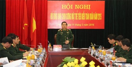 Trung tướng Nguyễn Trọng Nghĩa phát biểu kết luận hội nghị bình chọn gương mặt trẻ tiêu biểu toàn quân năm 2015.