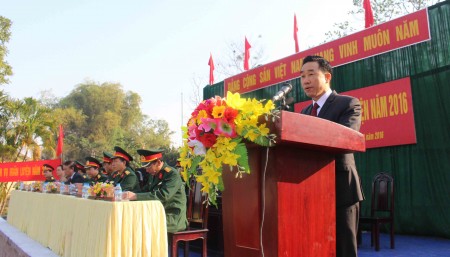 Đồng chí Nguyễn Hải Anh, Phó Chủ tịch UBND tỉnh Tuyên Quang phát biểu tại buổi lễ ra quân huấn luyện.