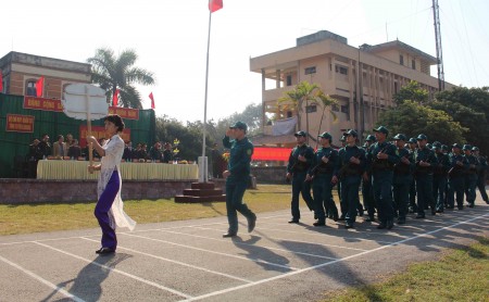 Khối dự bị động viên, dân quân tự vệ tham gia lễ ra quân huấn luyện.