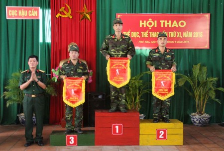 BTC trao giải Nhất, Nhì, Ba cá nhân đội Trung đoàn 652 và cơ quan Cục Hậu cần.