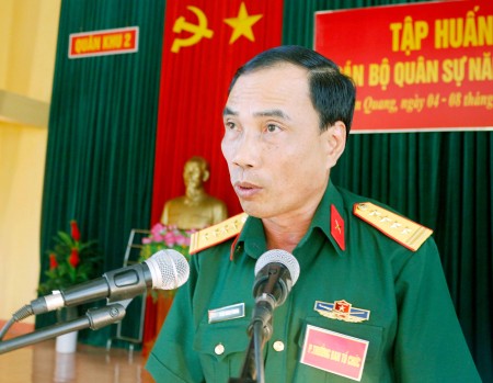 Đại tá Trần Minh Phong, Phó Tham mưu trưởng Quân khu phát biểu tại lễ bế mạc.