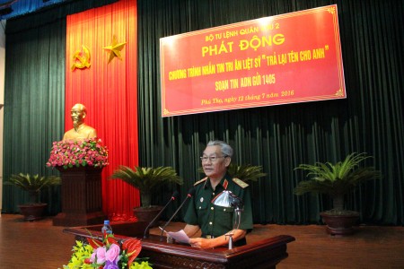 Trung tướng Lê Văn Hân, Chủ tịch Hội hỗ trợ gia đình Việt Nam phát biểu tại buổi lễ.