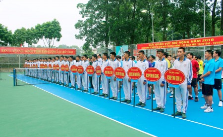 Các đoàn vận động viên tham gia giải thi đấu.