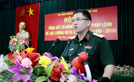 Thiếu tướng Nguyễn Hồng Thái, Phó Tư lệnh Quân khu phát biểu chỉ đạo hội nghị.