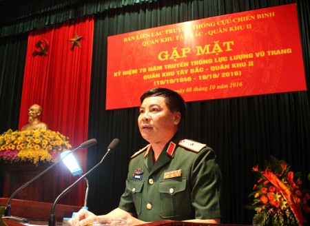 Thiếu tướng Phạm Đức Duyên phát biểu tại hội nghị