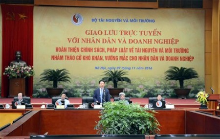 Bộ trưởng Trần Hồng Hà phát biểu. 