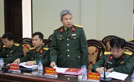 Thượng tá Trần Ngọc Quế, Phó Chủ nhiệm UBKT Đảng ủy CHC phát biểu đề xuất những nội dung, biện pháp kiểm tra của Đảng ủy năm 2017.