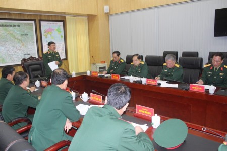 Đồng chí Phó Chính ủy kiểm tra tại Bộ CHQS tỉnh Vĩnh Phúc.
