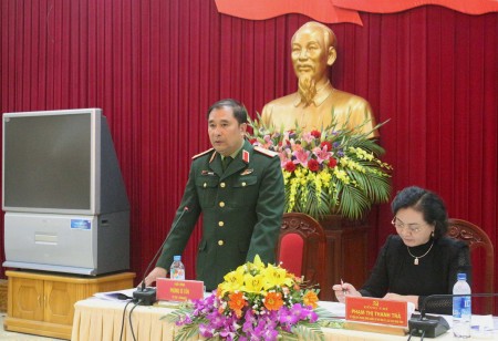 Đồng chí Tư lệnh Quân khu phát biểu giao nhiệm vụ diễn tập KVPT tỉnh Yên Bái năm 2017.