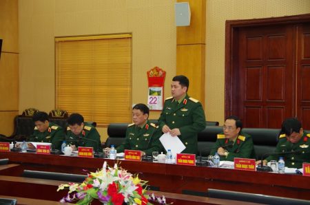 Thiếu tướng Nguyễn Hồng Thái phát biểu.