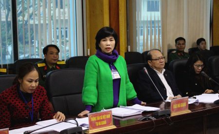  Đại biểu Báo Hà Giang phát biểu ý kiến tham luận.